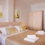 Mirto's Fira (Santorini)